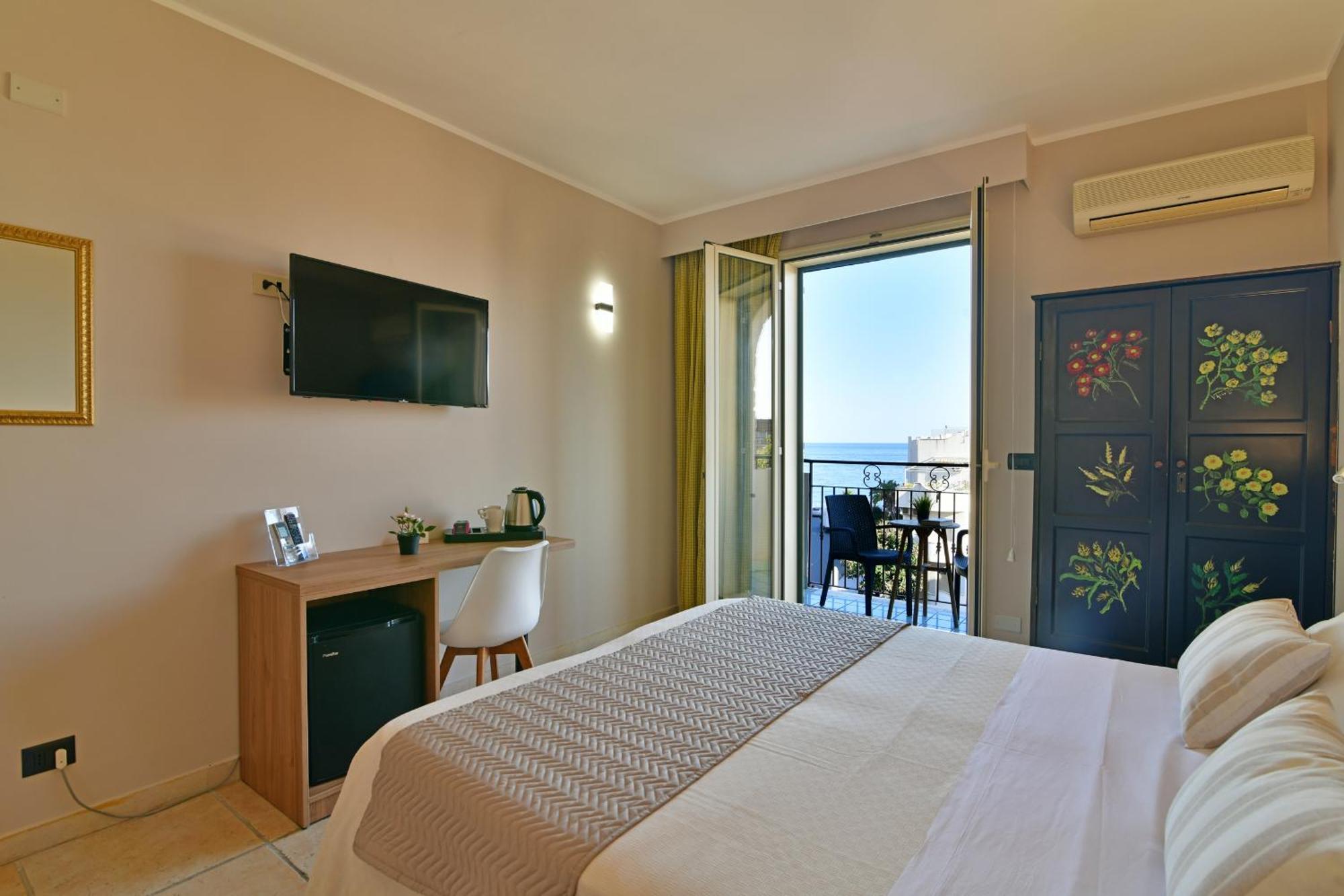 Hotel & Apartments Villa Linda Giardini-Naxos Exterior foto