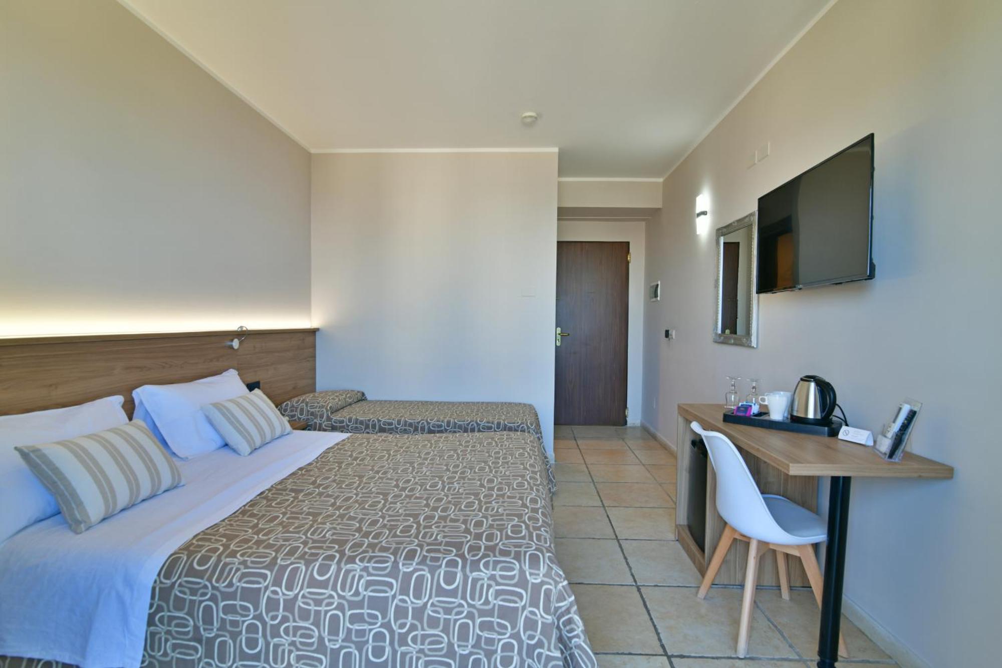 Hotel & Apartments Villa Linda Giardini-Naxos Exterior foto