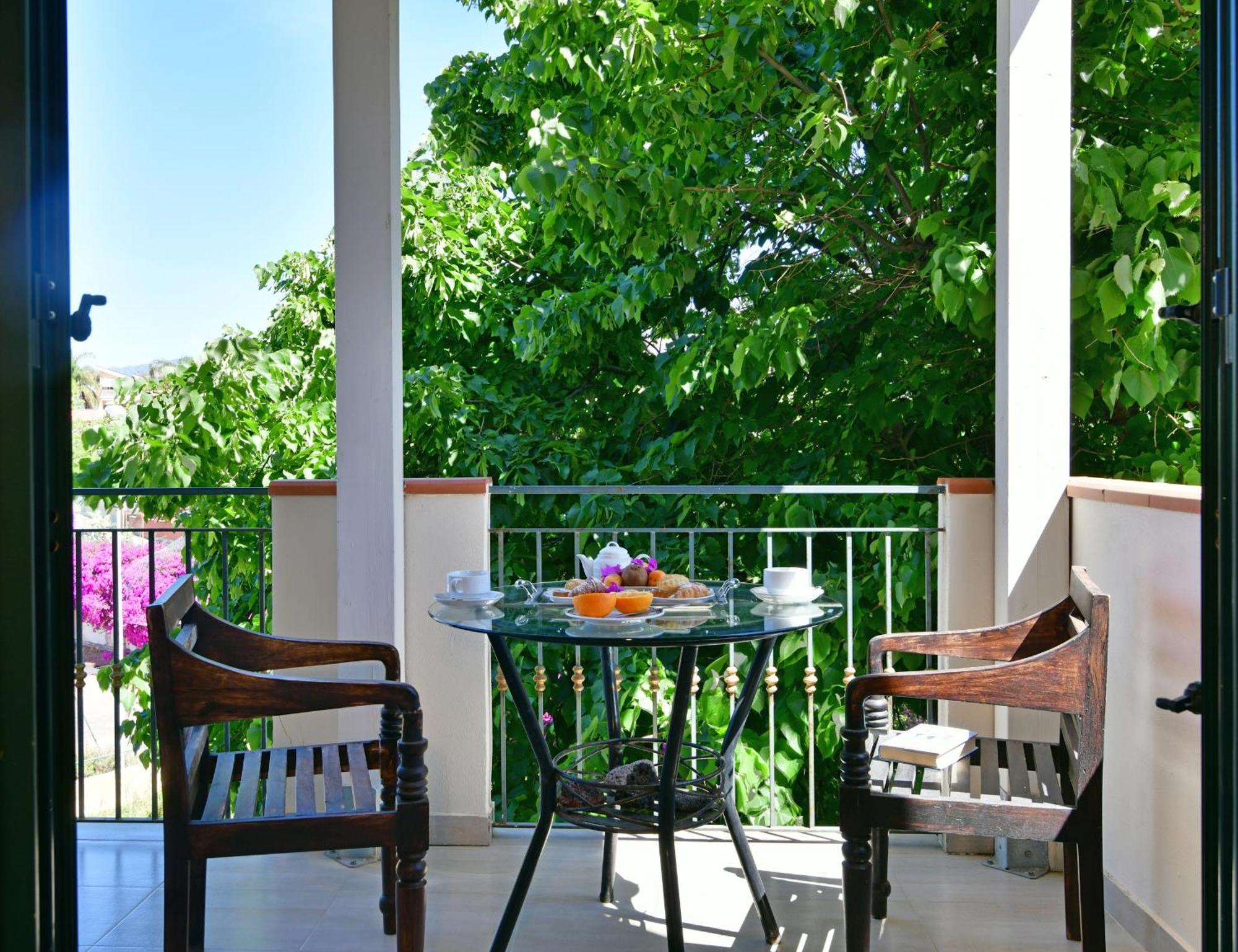 Hotel & Apartments Villa Linda Giardini-Naxos Exterior foto