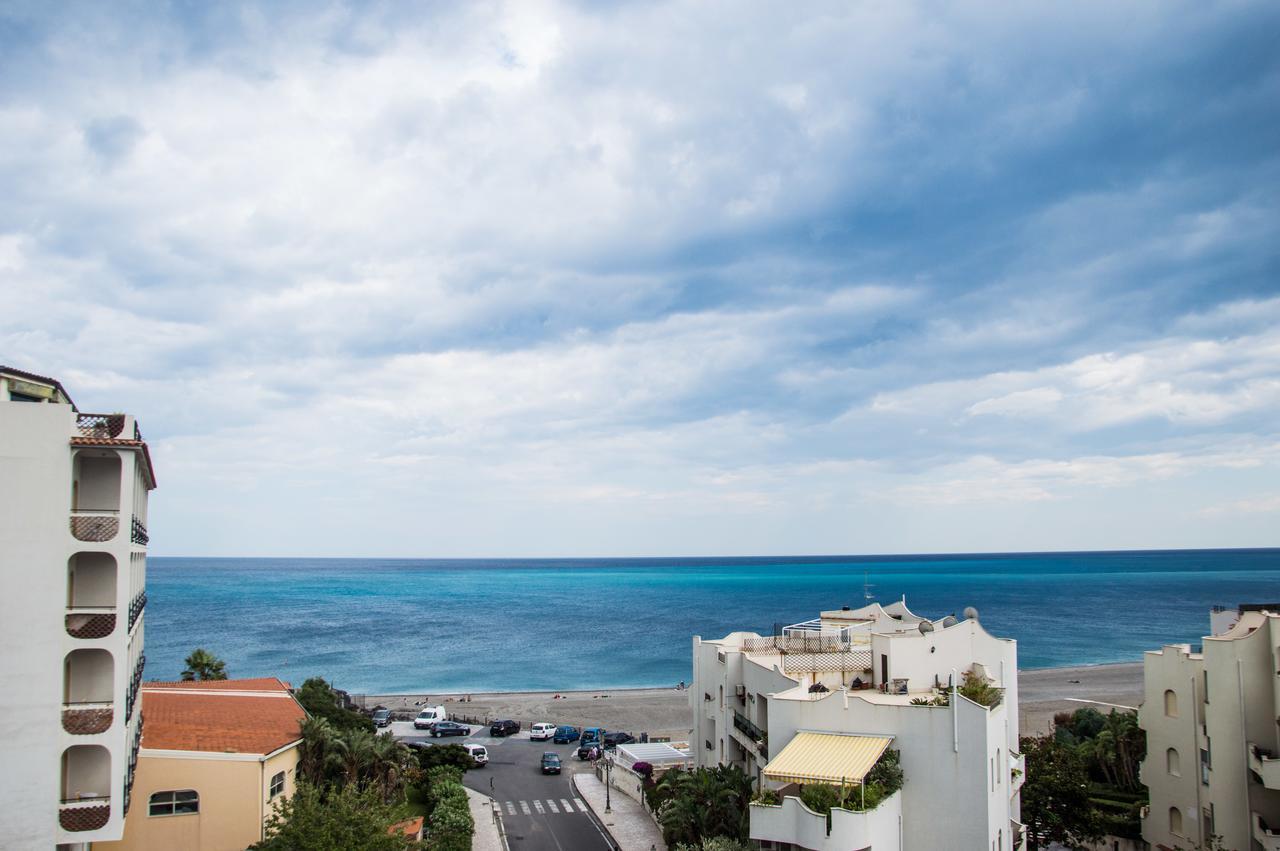 Hotel & Apartments Villa Linda Giardini-Naxos Exterior foto